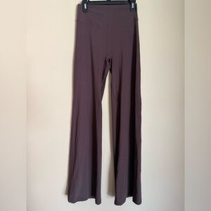 High-Waist straight leg vitality leggings in espresso brown